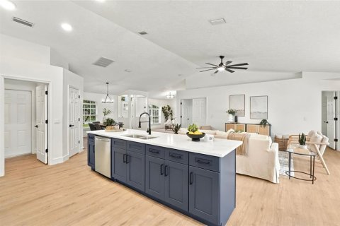 Casa en venta en Valrico, Florida, 4 dormitorios, 185.43 m2 № 2386722 - foto 9