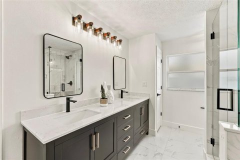 Casa en venta en Valrico, Florida, 4 dormitorios, 185.43 m2 № 2386722 - foto 19