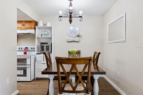 Condo in Casselberry, Florida, 1 bedroom  № 2400281 - photo 14