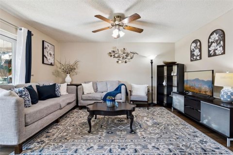 Condo in Casselberry, Florida, 1 bedroom  № 2400281 - photo 10
