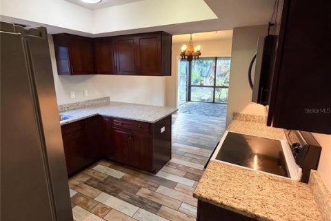 House in Lutz, Florida 4 bedrooms, 184.41 sq.m. № 2419827 - photo 24