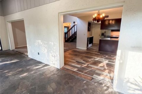 House in Lutz, Florida 4 bedrooms, 184.41 sq.m. № 2419827 - photo 22