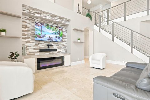 House in Weston, Florida 5 bedrooms, 342.44 sq.m. № 2086708 - photo 4