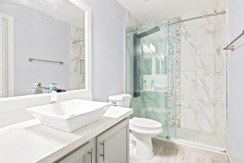 House in Weston, Florida 5 bedrooms, 342.44 sq.m. № 2086708 - photo 19