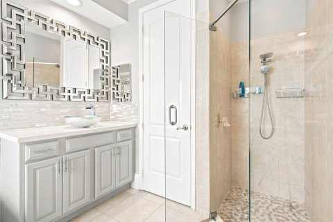 House in Weston, Florida 5 bedrooms, 342.44 sq.m. № 2086708 - photo 20
