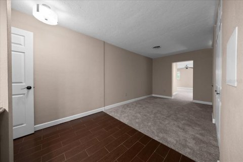 House in Ocala, Florida 3 bedrooms, 230.21 sq.m. № 2112341 - photo 26