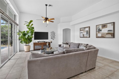 Villa ou maison à vendre à Weston, Floride: 6 chambres, 280.94 m2 № 2285979 - photo 28