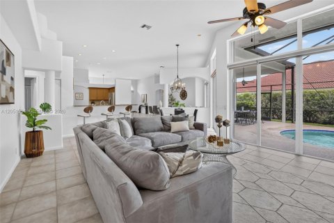 Villa ou maison à vendre à Weston, Floride: 6 chambres, 280.94 m2 № 2285979 - photo 18