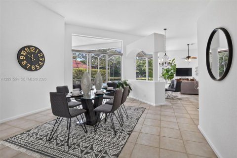 Villa ou maison à vendre à Weston, Floride: 6 chambres, 280.94 m2 № 2285979 - photo 22
