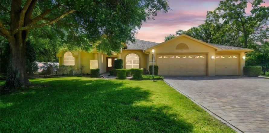 House in Hudson, Florida 4 bedrooms, 229.84 sq.m. № 1718993