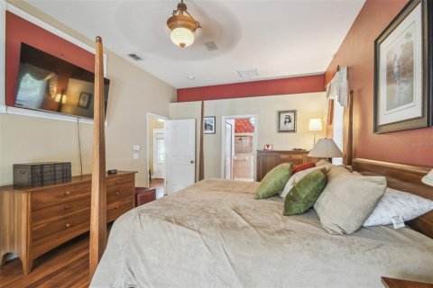 House in Hudson, Florida 4 bedrooms, 229.84 sq.m. № 1718993 - photo 19