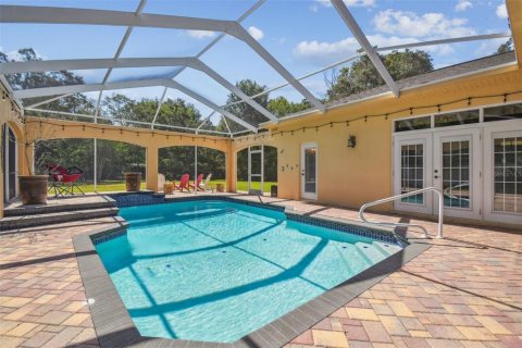 House in Hudson, Florida 4 bedrooms, 229.84 sq.m. № 1718993 - photo 5