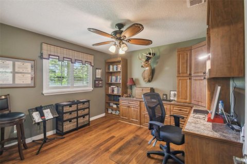 House in Hudson, Florida 4 bedrooms, 229.84 sq.m. № 1718993 - photo 11