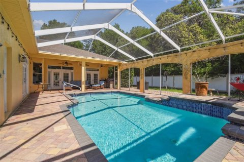 House in Hudson, Florida 4 bedrooms, 229.84 sq.m. № 1718993 - photo 8