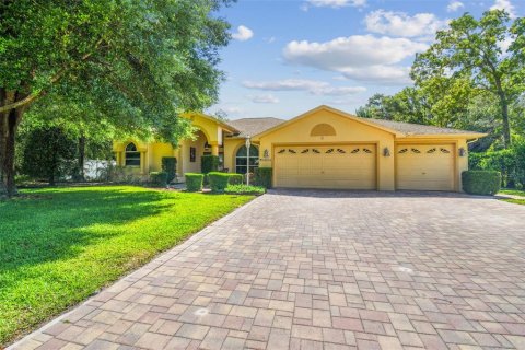 House in Hudson, Florida 4 bedrooms, 229.84 sq.m. № 1718993 - photo 4