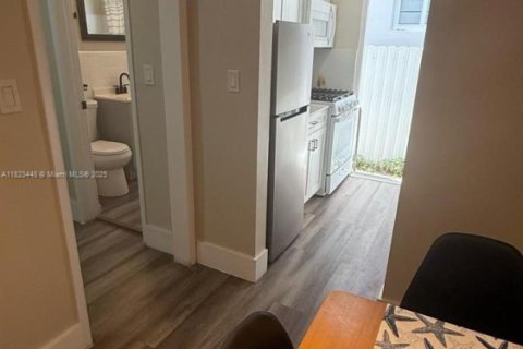 Condominio en venta en Miami Beach, Florida, 37.72 m2 № 1937962 - foto 9