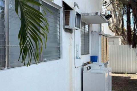 Condominio en venta en Miami Beach, Florida, 37.72 m2 № 1937962 - foto 18