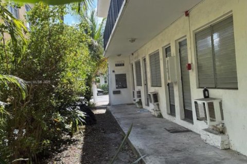 Condominio en venta en Miami Beach, Florida, 37.72 m2 № 1937962 - foto 20