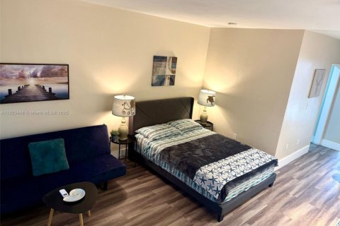 Condominio en venta en Miami Beach, Florida, 37.72 m2 № 1937962 - foto 3