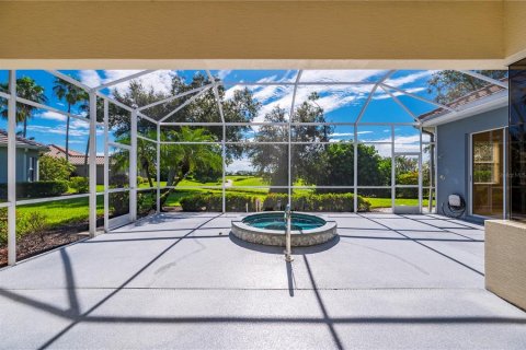 House in North Port, Florida 3 bedrooms, 189.99 sq.m. № 2391396 - photo 17