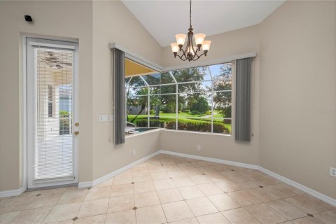 House in North Port, Florida 3 bedrooms, 189.99 sq.m. № 2391396 - photo 12