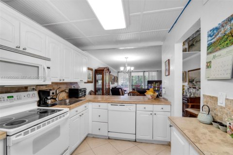 Copropriété à vendre à Lauderhill, Floride: 2 chambres, 102.19 m2 № 2006814 - photo 5