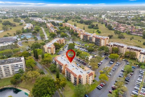 Copropriété à vendre à Lauderhill, Floride: 2 chambres, 102.19 m2 № 2006814 - photo 27