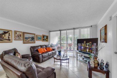 Copropriété à vendre à Lauderhill, Floride: 2 chambres, 102.19 m2 № 2006814 - photo 9