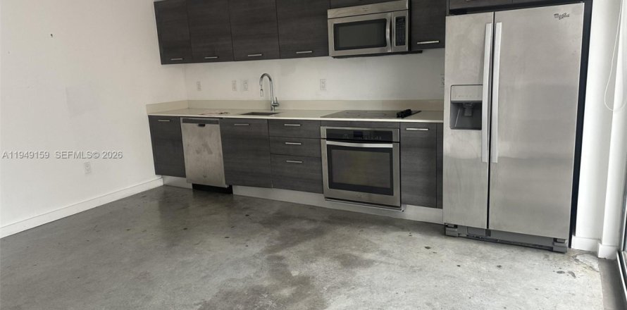 Condominio en Miami, Florida, 1 dormitorio № 2006590