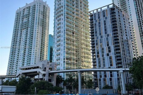 Copropriété à vendre à Miami, Floride: 2 chambres, 117.71 m2 № 2017689 - photo 27