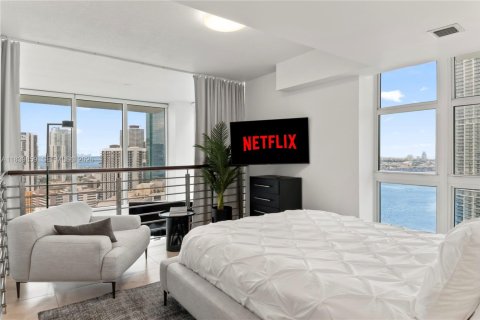 Copropriété à vendre à Miami, Floride: 2 chambres, 117.71 m2 № 2017689 - photo 17