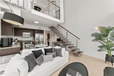 Copropriété à vendre à Miami, Floride: 2 chambres, 117.71 m2 № 2017689 - photo 8
