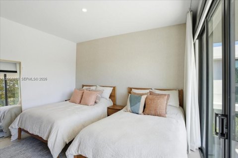 Villa ou maison à vendre à Miami Beach, Floride: 4 chambres, 267 m2 № 2068534 - photo 26