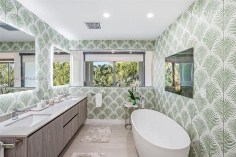 Villa ou maison à vendre à Miami Beach, Floride: 4 chambres, 267 m2 № 2068534 - photo 23
