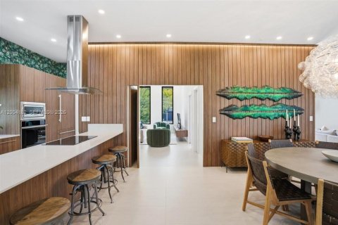 Villa ou maison à vendre à Miami Beach, Floride: 4 chambres, 267 m2 № 2068534 - photo 15