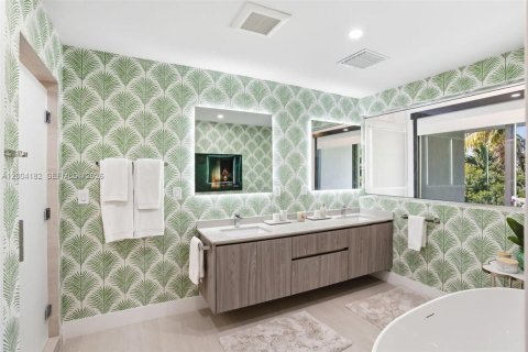 Villa ou maison à vendre à Miami Beach, Floride: 4 chambres, 267 m2 № 2068534 - photo 22