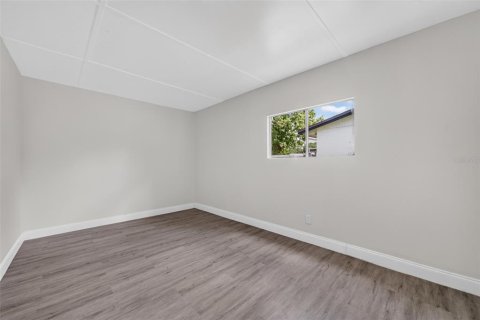 Villa ou maison à vendre à Orlando, Floride: 5 chambres, 116.13 m2 № 2129489 - photo 28