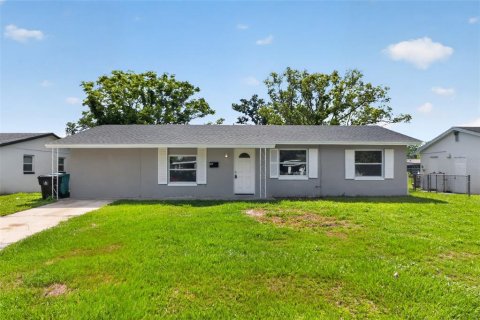 Casa en Orlando, Florida 5 dormitorios, 116.13 m2 № 2129489