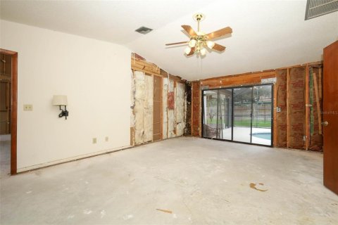 Villa ou maison à vendre à Sanford, Floride: 3 chambres, 194.17 m2 № 2415582 - photo 22