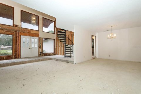 Villa ou maison à vendre à Sanford, Floride: 3 chambres, 194.17 m2 № 2415582 - photo 3
