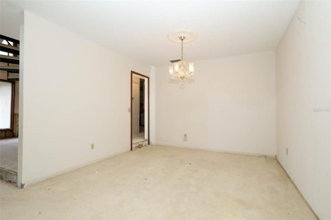 Villa ou maison à vendre à Sanford, Floride: 3 chambres, 194.17 m2 № 2415582 - photo 6