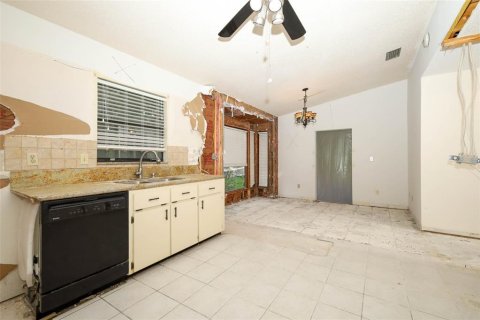 Villa ou maison à vendre à Sanford, Floride: 3 chambres, 194.17 m2 № 2415582 - photo 14