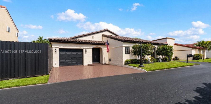 Casa en Miami, Florida 3 dormitorios, 127.46 m2 № 2254000