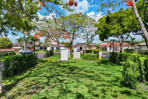 Casa en venta en Miami, Florida, 3 dormitorios, 127.46 m2 № 2254000 - foto 22