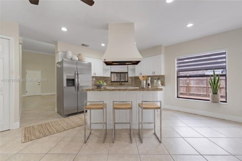 Casa en venta en Miami, Florida, 3 dormitorios, 127.46 m2 № 2254000 - foto 4