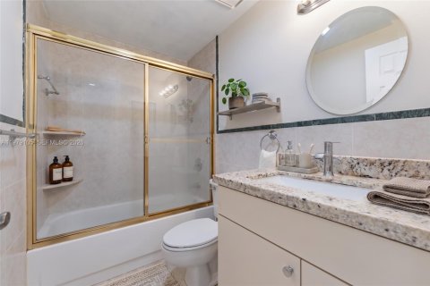 Casa en venta en Miami, Florida, 3 dormitorios, 127.46 m2 № 2254000 - foto 13