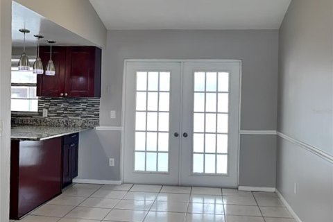 Villa ou maison à louer à Tampa, Floride: 3 chambres, 109.25 m2 № 2117727 - photo 5