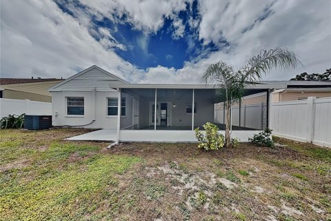 Villa ou maison à louer à Tampa, Floride: 3 chambres, 109.25 m2 № 2117727 - photo 16