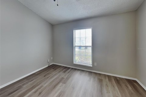 Villa ou maison à louer à Tampa, Floride: 3 chambres, 109.25 m2 № 2117727 - photo 7