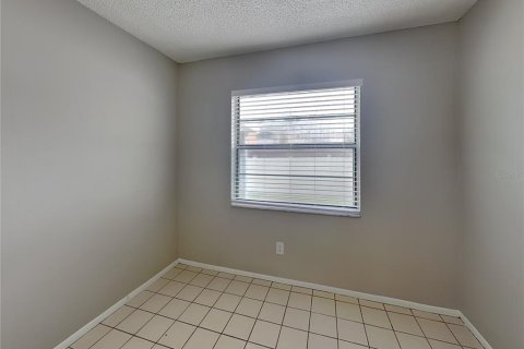 Villa ou maison à louer à Tampa, Floride: 3 chambres, 109.25 m2 № 2117727 - photo 12